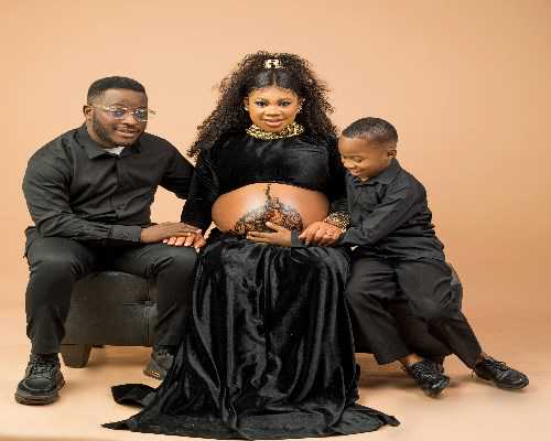 探讨性别选择与家庭未来：代孕的考量与辅助生殖的希望